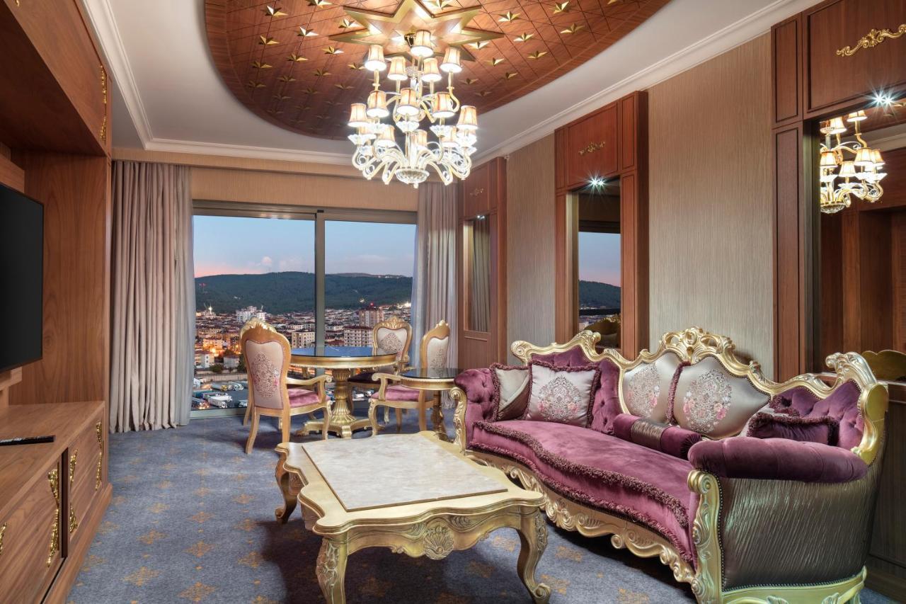 Doubletree By Hilton Istanbul Atasehir Hotel & Conference Centre Exterior photo
