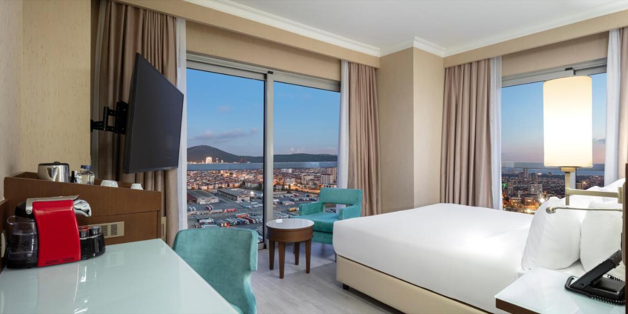 Doubletree By Hilton Istanbul Atasehir Hotel & Conference Centre Exterior photo