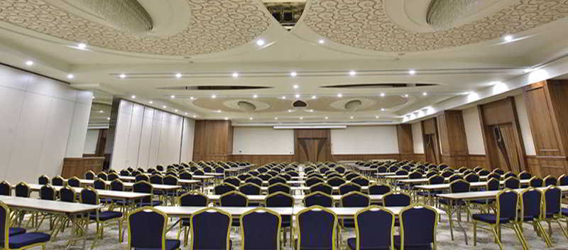 Doubletree By Hilton Istanbul Atasehir Hotel & Conference Centre Exterior photo