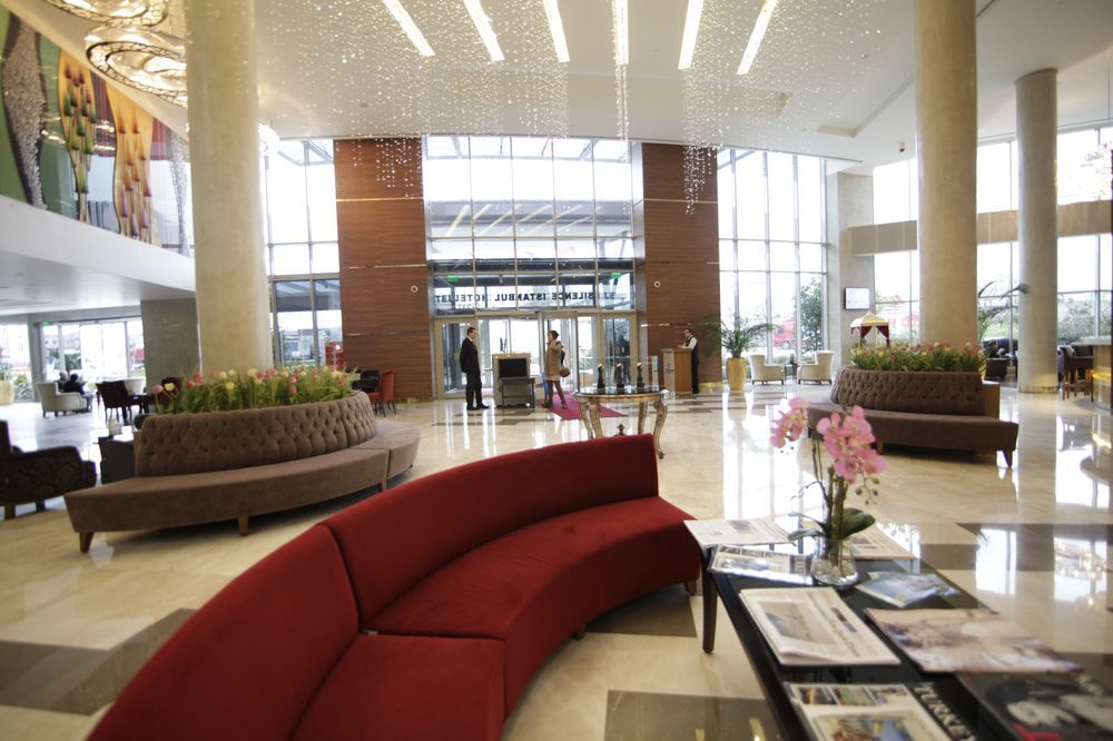 Doubletree By Hilton Istanbul Atasehir Hotel & Conference Centre Exterior photo